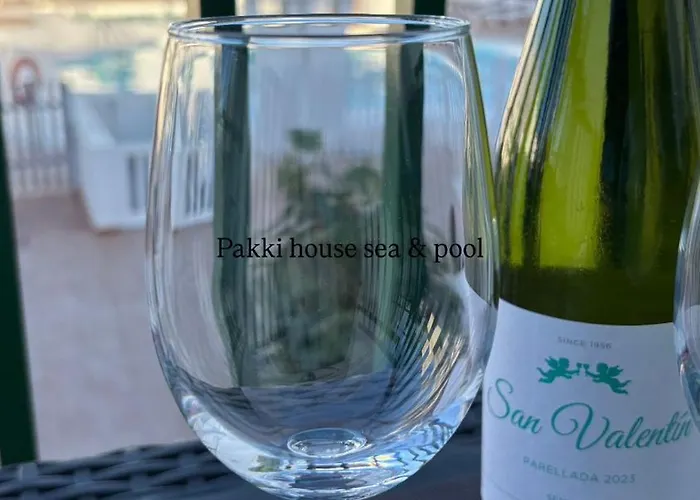 Lägenhet Pakki House